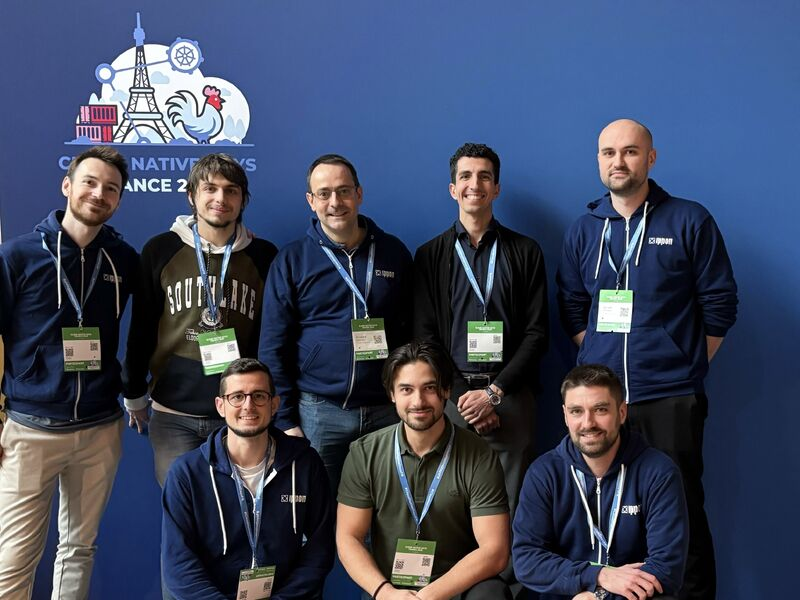 Photo des consultants Ippon présent aux Cloud Native Days France